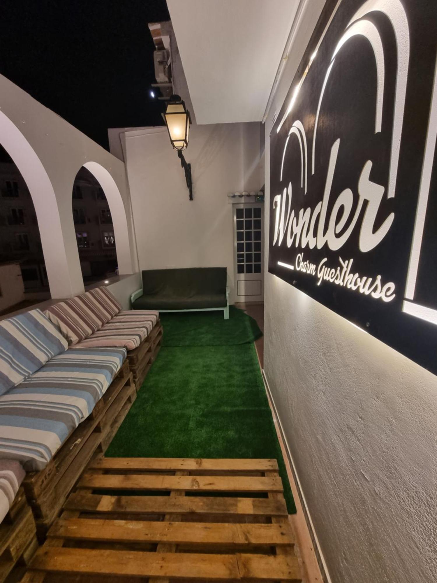 Wonder Charm Guesthouse Albufeira Luaran gambar