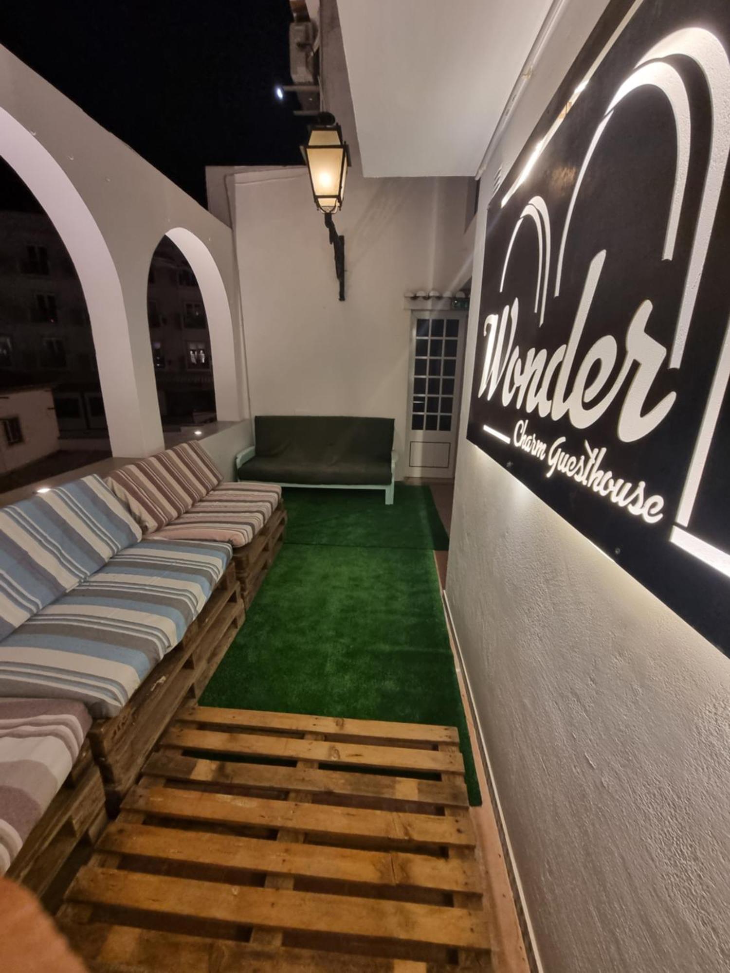 Wonder Charm Guesthouse Albufeira Luaran gambar
