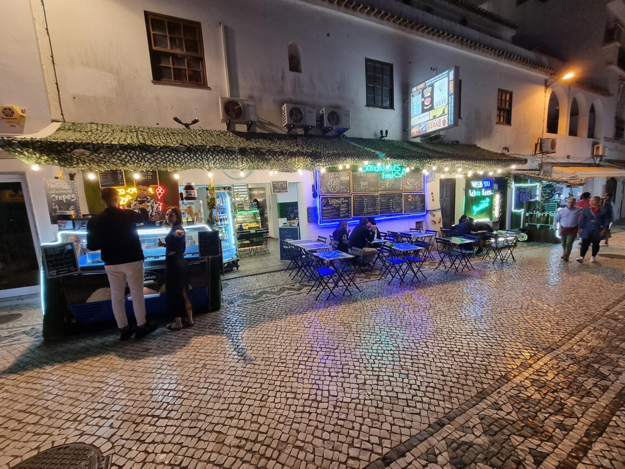 Wonder Charm Guesthouse Albufeira Luaran gambar