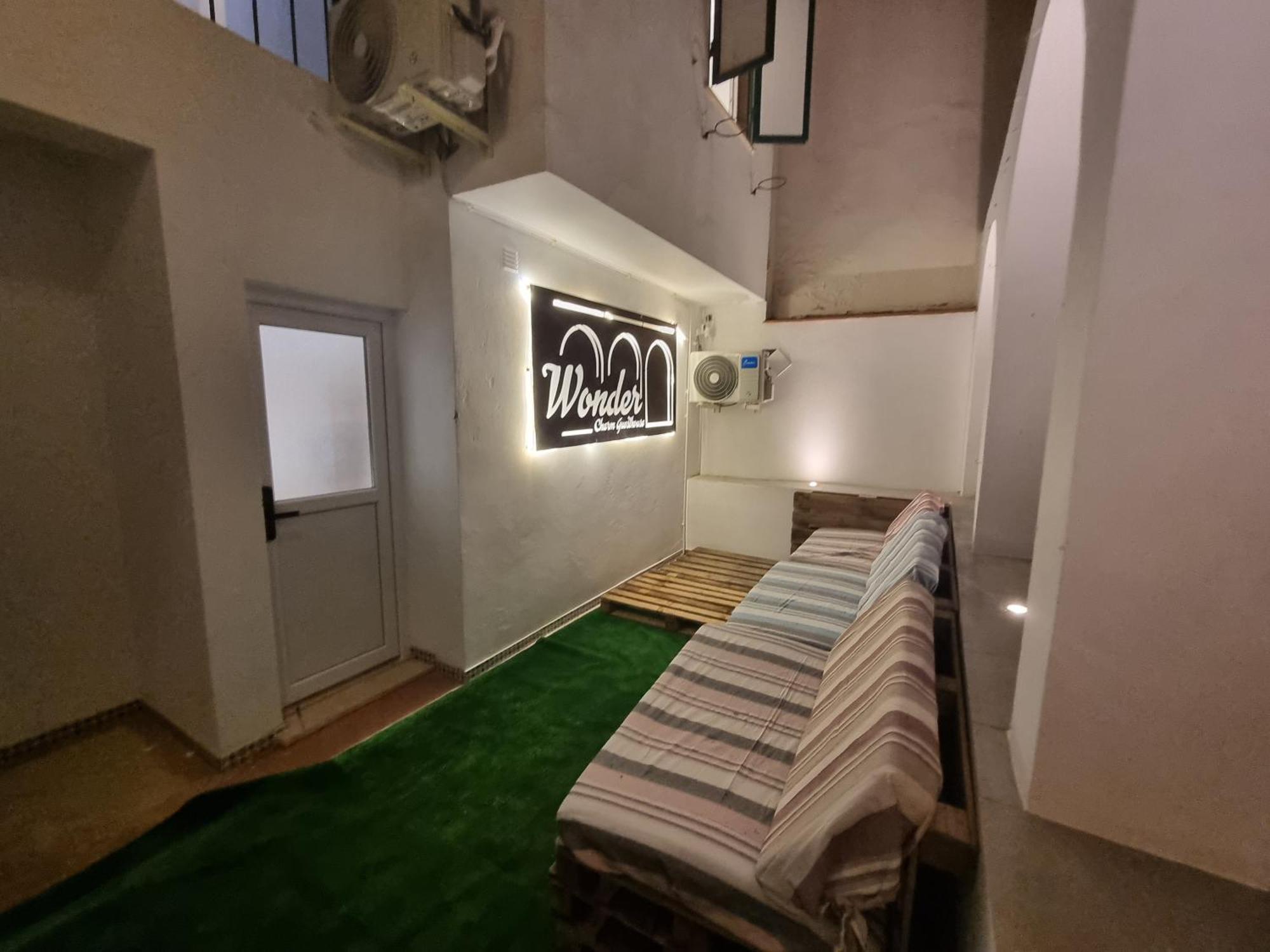 Wonder Charm Guesthouse Albufeira Bilik gambar